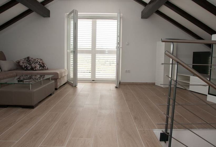 Hvar Holiday Apartments