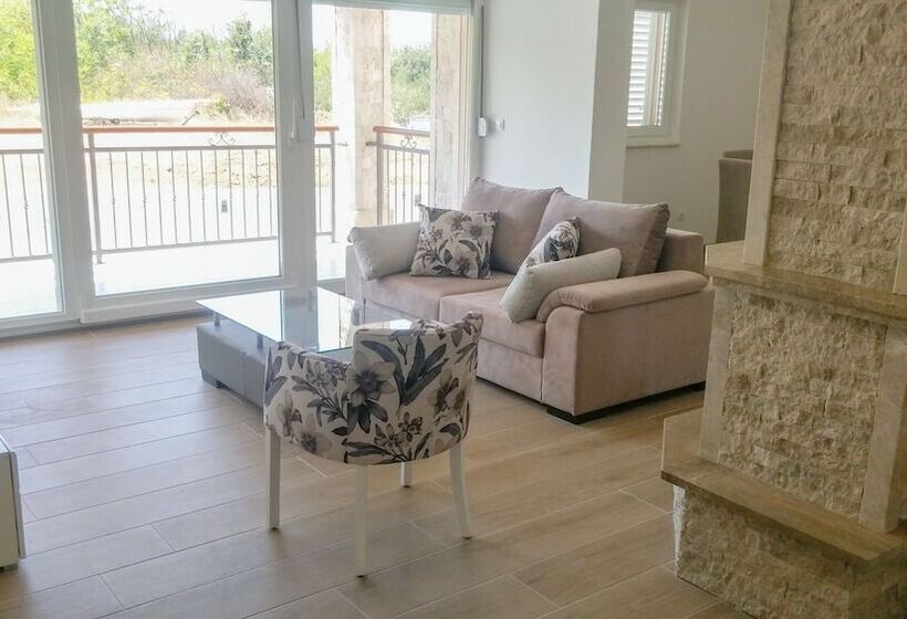 Hvar Holiday Apartments