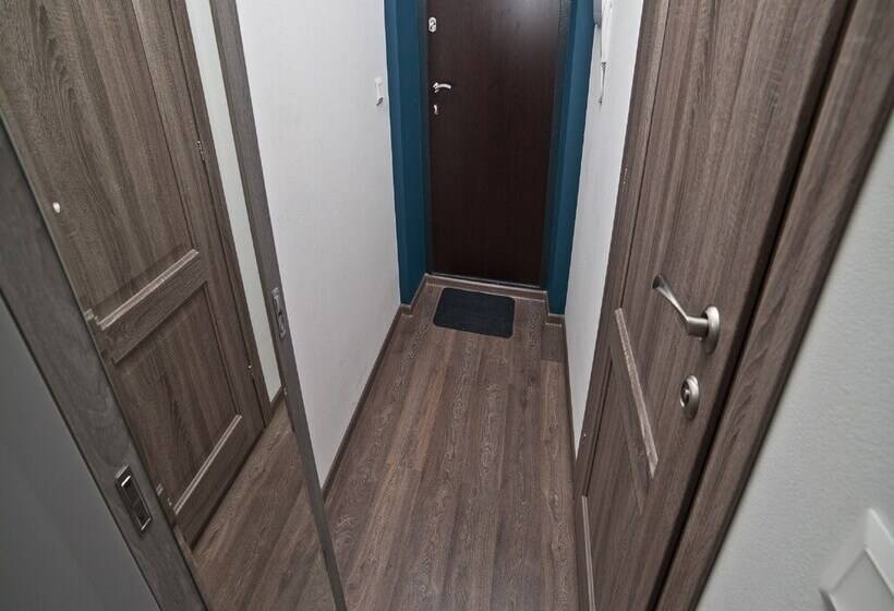 Marin Dom Na Malysheva 42a