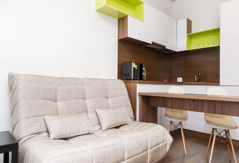 Marin Dom Na Malysheva 42a