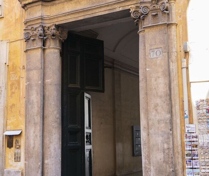 פנסיון Hadrianus Temple Suites   The Venue Collection