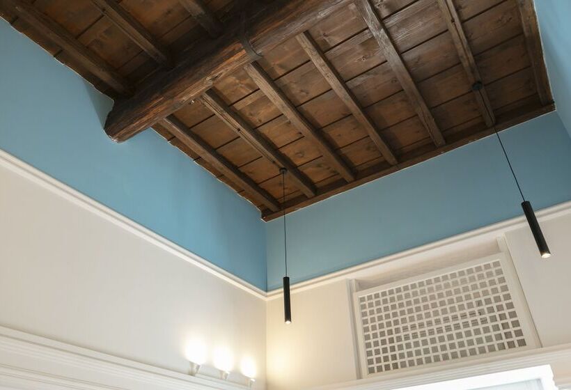 פנסיון Hadrianus Temple Suites   The Venue Collection