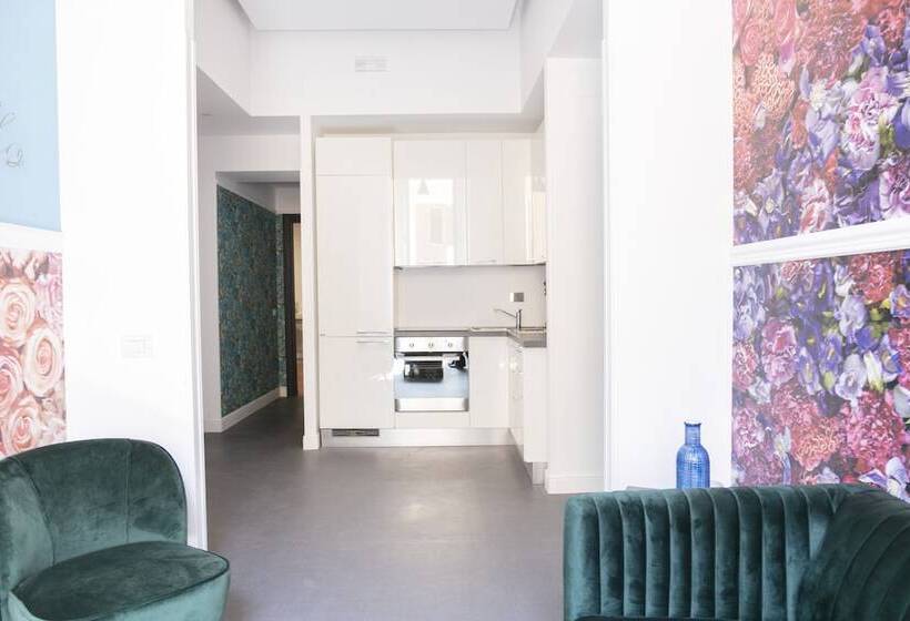 פנסיון Hadrianus Temple Suites   The Venue Collection