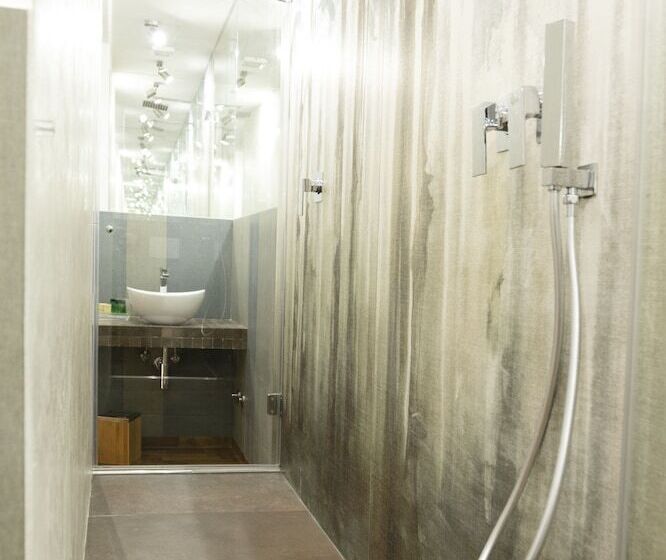 פנסיון Hadrianus Temple Suites   The Venue Collection