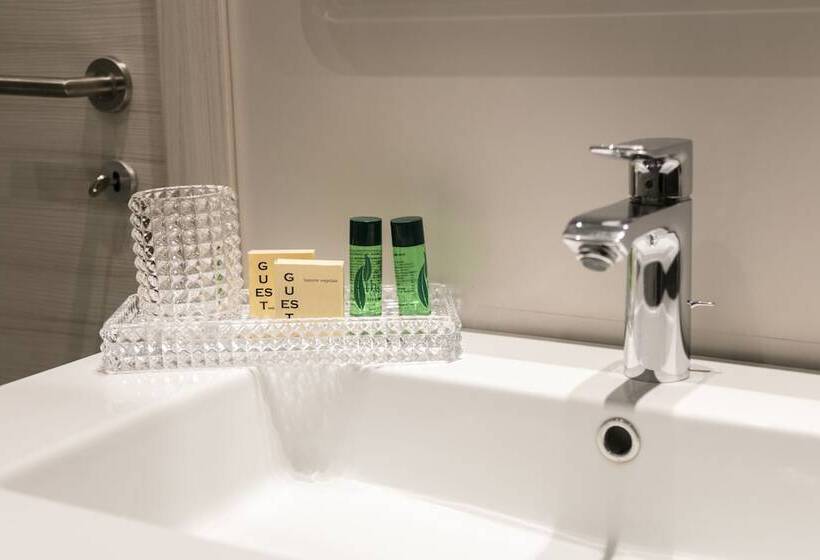 פנסיון Hadrianus Temple Suites   The Venue Collection