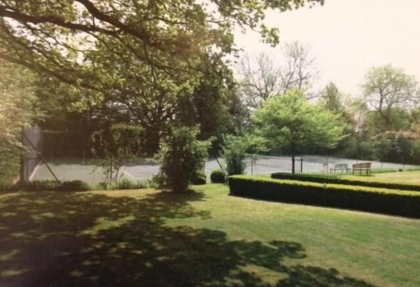 بنسيون Chalkcroft Lodge