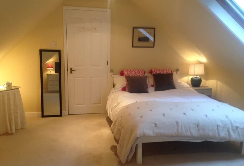 بنسيون Chalkcroft Lodge