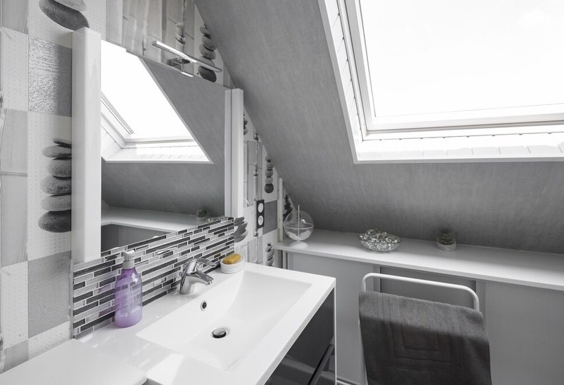 بنسيون Chez Marie Et Jean François