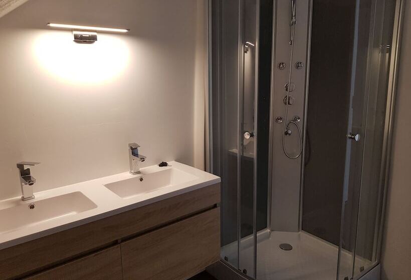 펜션 Lourdes Guesthouse