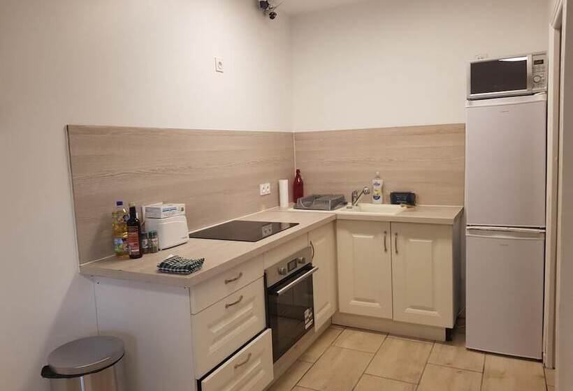 펜션 Lourdes Guesthouse