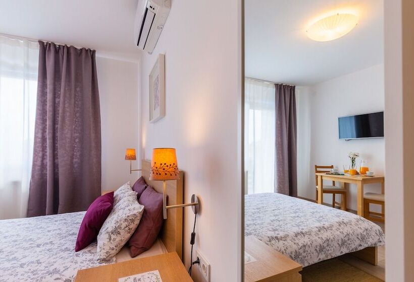 膳宿费 Rooms & Apartments Karlo