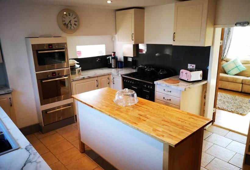 Резиденция Charming 5bed House In Boston Lincolnshire