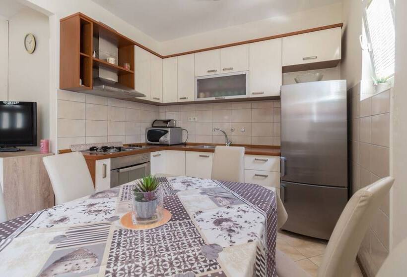 Romantic Apartment Katarina