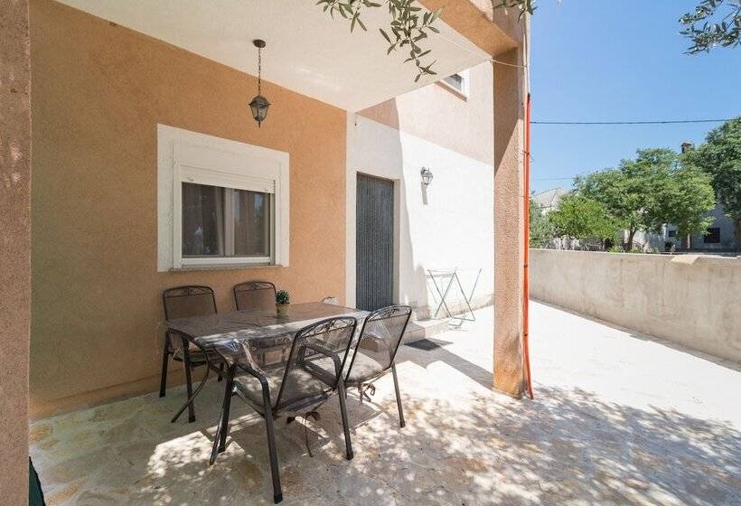 Romantic Apartment Katarina