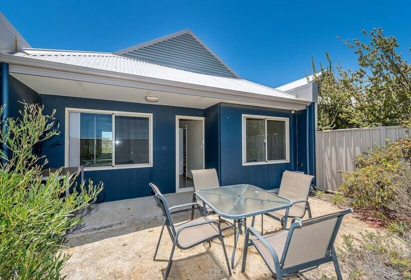 Seafront Unit 60