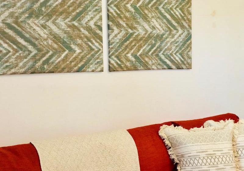 Canaryislandshost L Surf Lanzarote