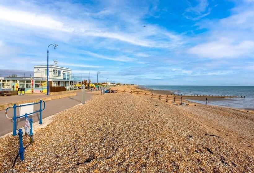 The Coast House B&b And Spa