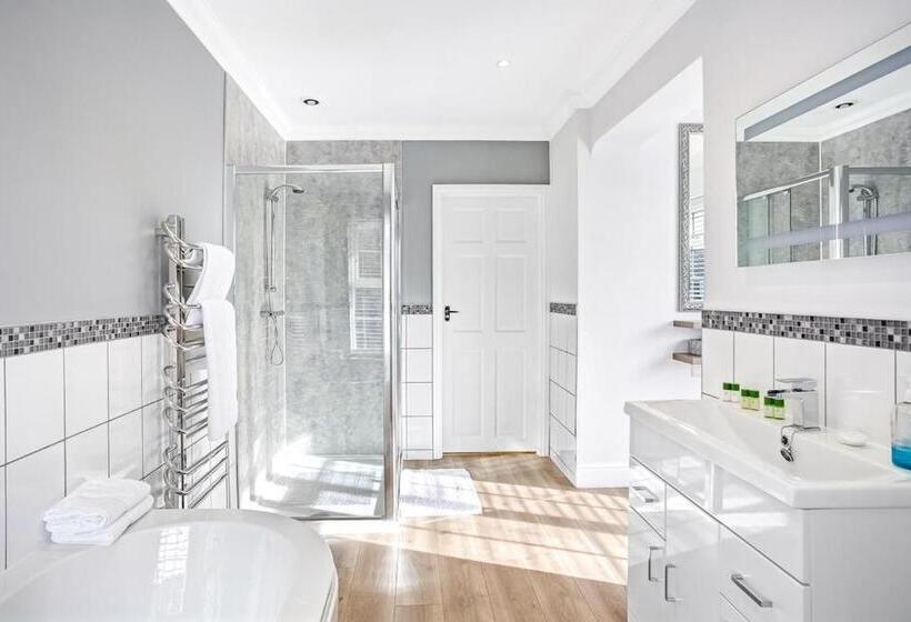 The Coast House B&b And Spa