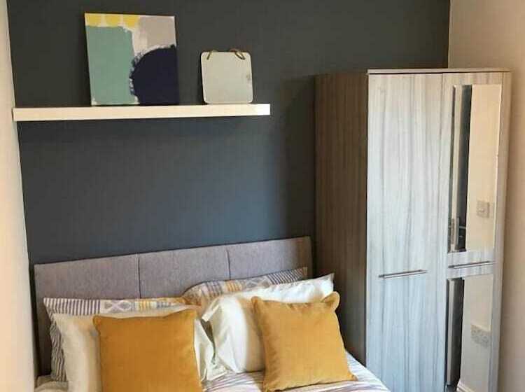 Townhouse @ Allen St Stoke