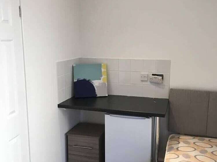 Townhouse @ Allen St Stoke