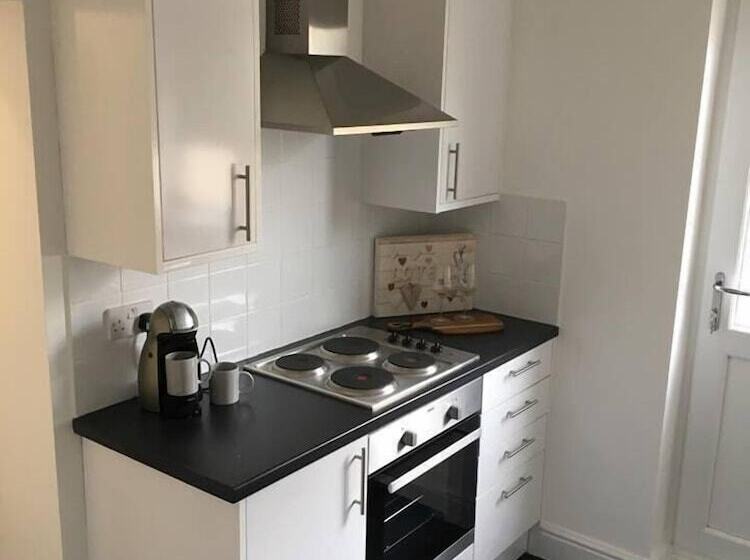 Townhouse @ Allen St Stoke