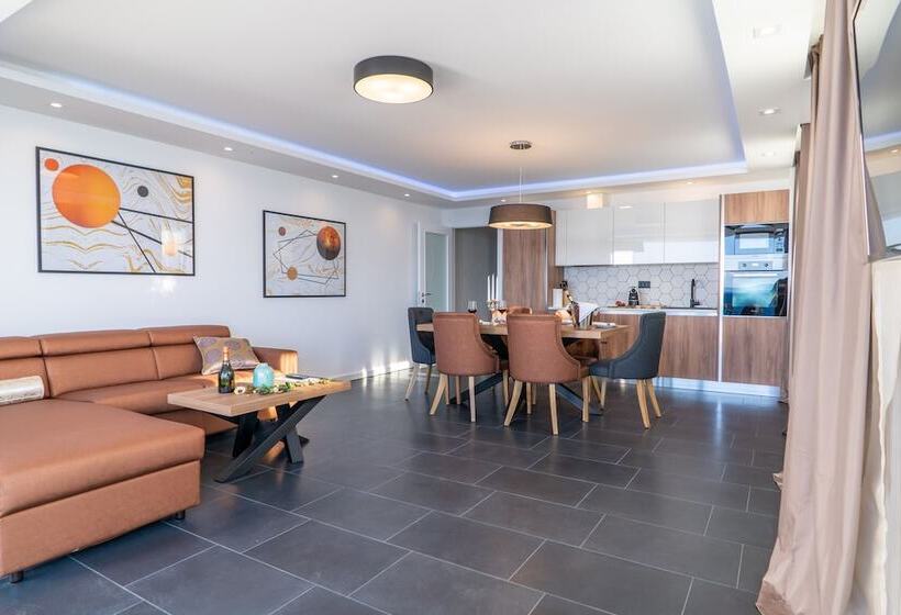 Vipo Prestige Apartments