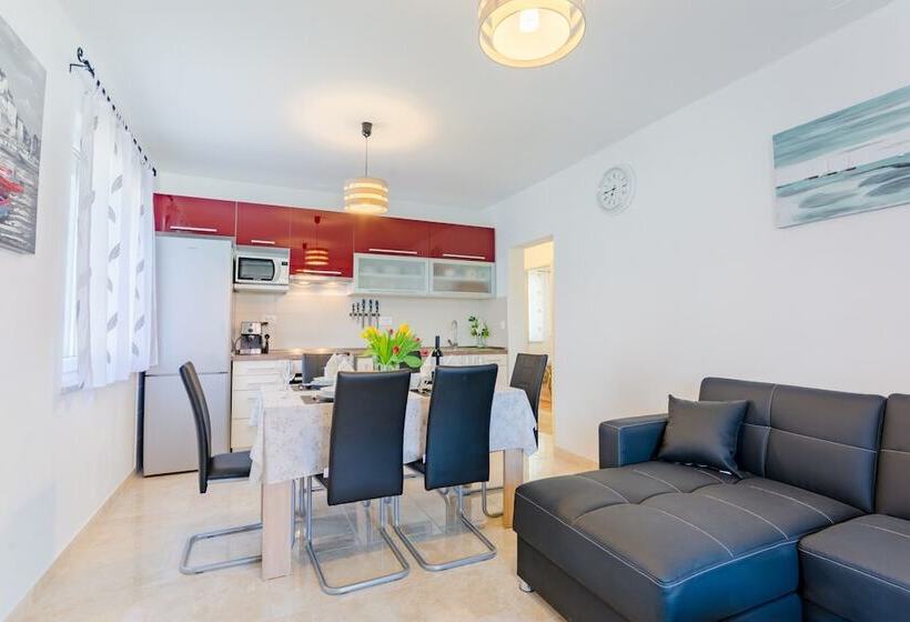 Apartments The Brothers