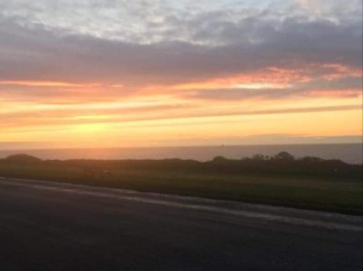 8 Berth Caravan At Manor Park Hunstanton Free Wifi