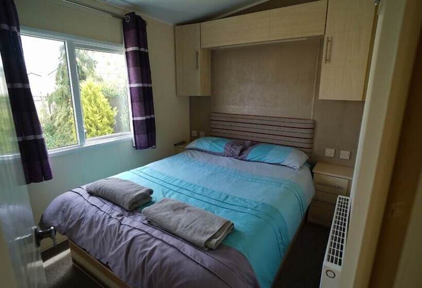 8 Berth Caravan At Manor Park Hunstanton Free Wifi