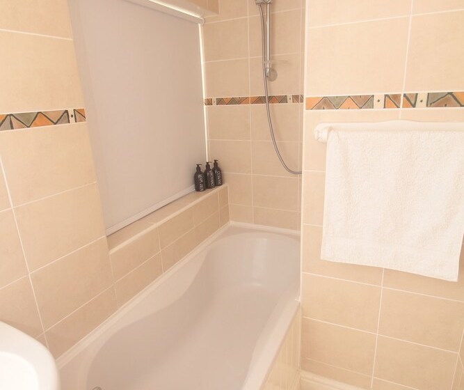 Bed and Breakfast Higher Searles Down