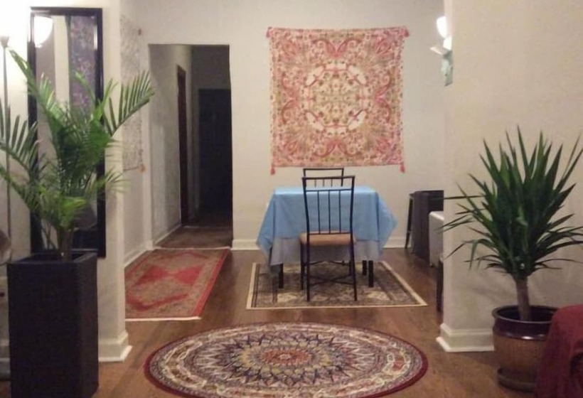 Belmont Hostel   O Hare Blueline