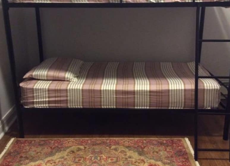 Belmont Hostel   O Hare Blueline