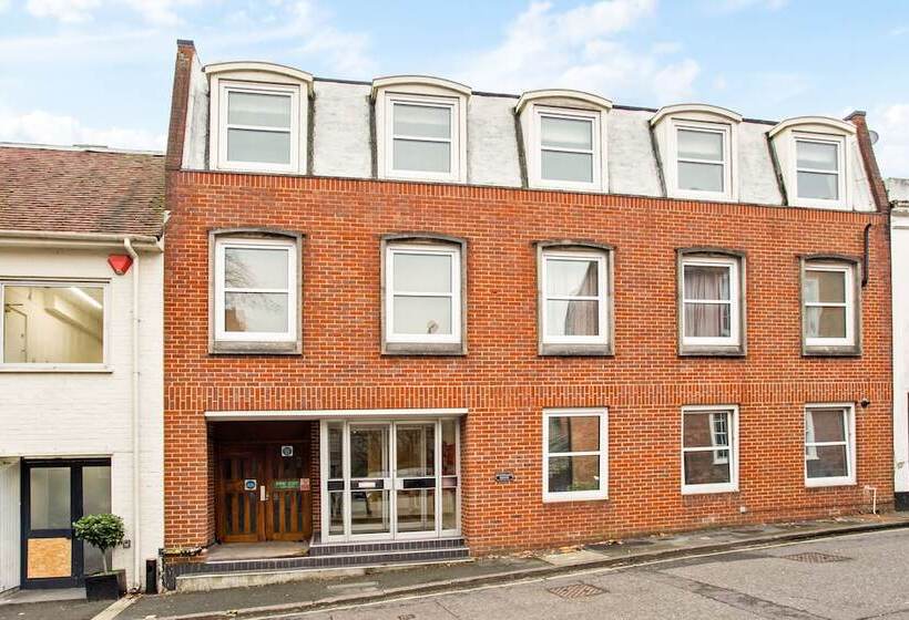 Flat 08 Westgate House