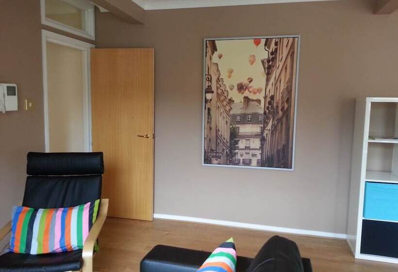 Flat 08 Westgate House