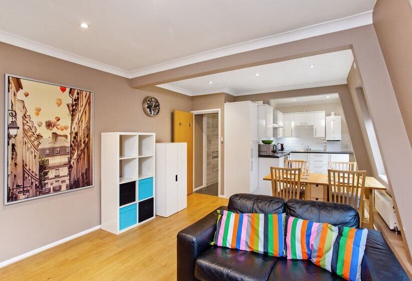 Flat 08 Westgate House