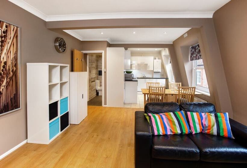 Flat 08 Westgate House