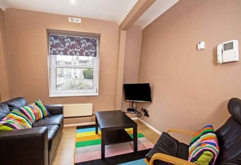 Flat 08 Westgate House