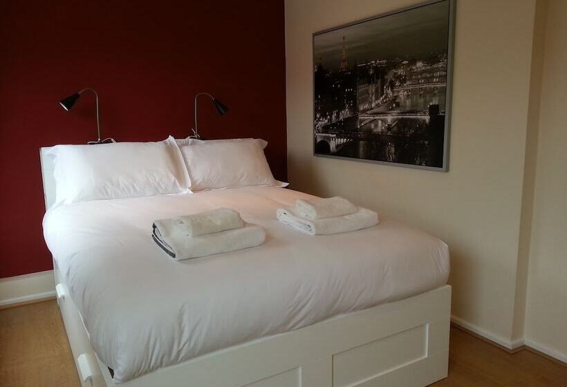 Flat 08 Westgate House