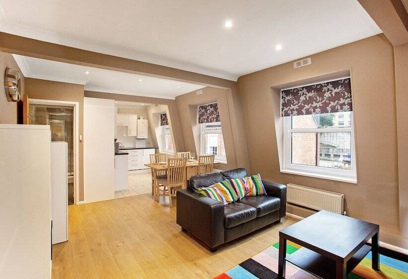 Flat 08 Westgate House