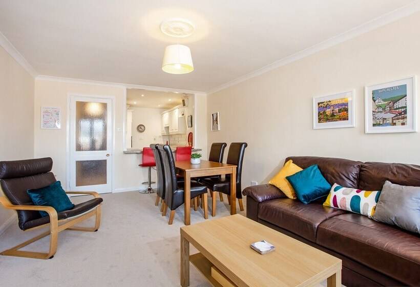 Flat 11 Cossack Lane House