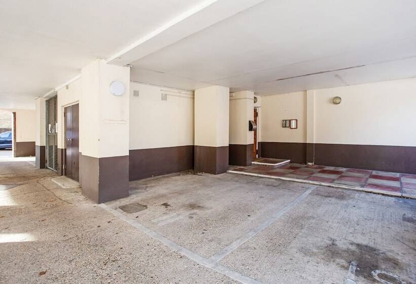 Flat 11 Cossack Lane House