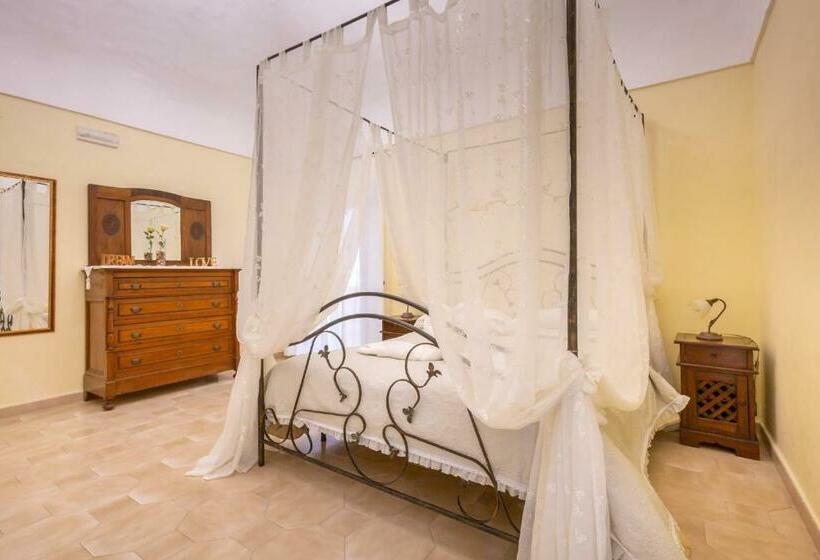 Flowers Apartments & Rooms