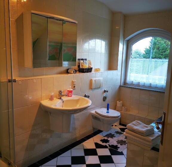 Homburg Nähe Uniklinik R