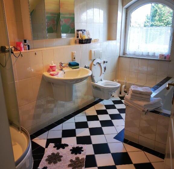 Homburg Nähe Uniklinik R