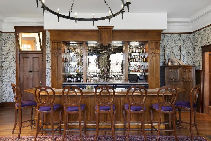 هتل Celeste Of St Paul