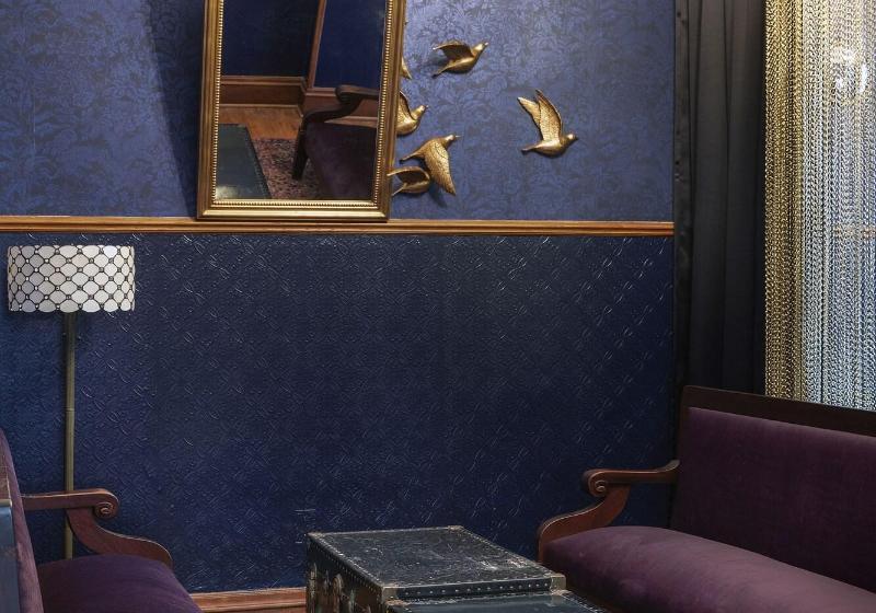 هتل Celeste Of St Paul