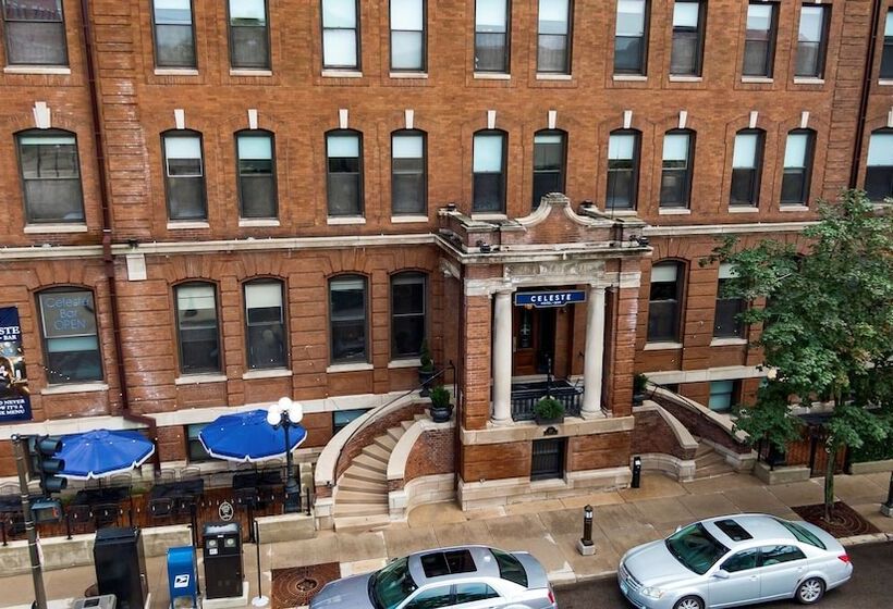 هتل Celeste Of St Paul