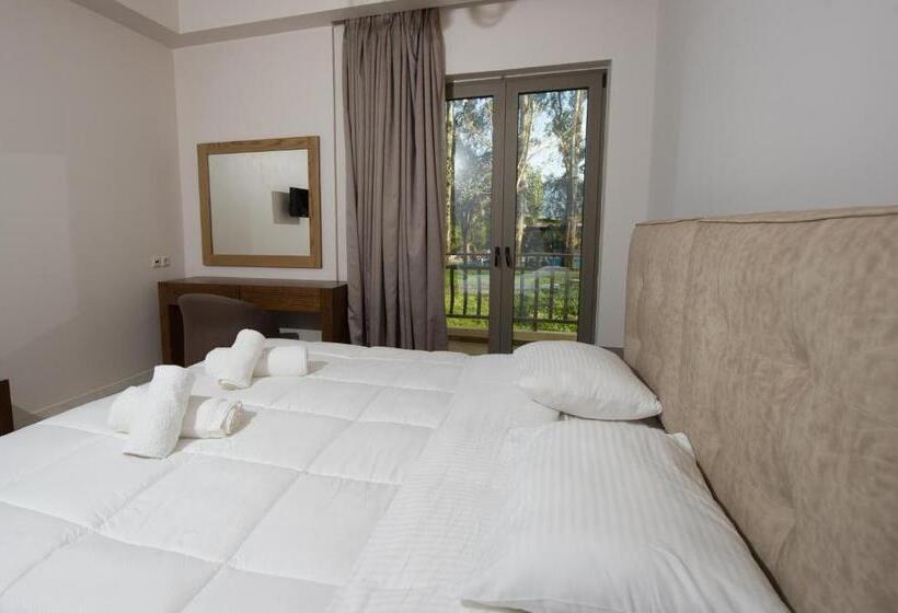 בית מלון כפרי Corali Resort