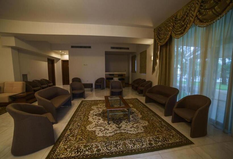 בית מלון כפרי Corali Resort