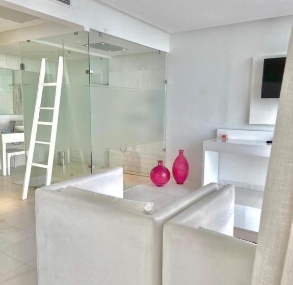 هتل La Tour Blanche